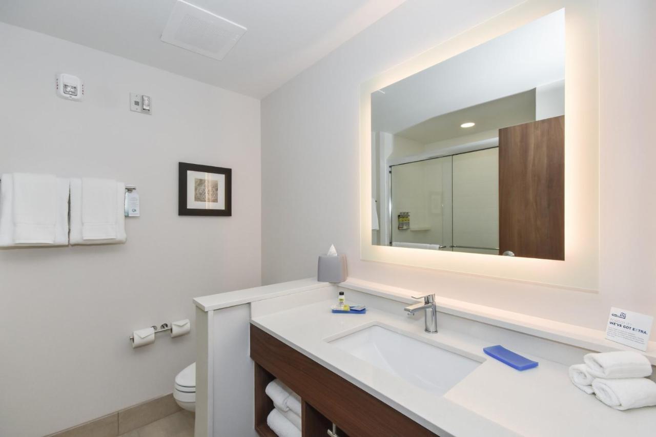 Holiday Inn Express & Suites Charlotte - Ballantyne, An Ihg Hotel Ngoại thất bức ảnh