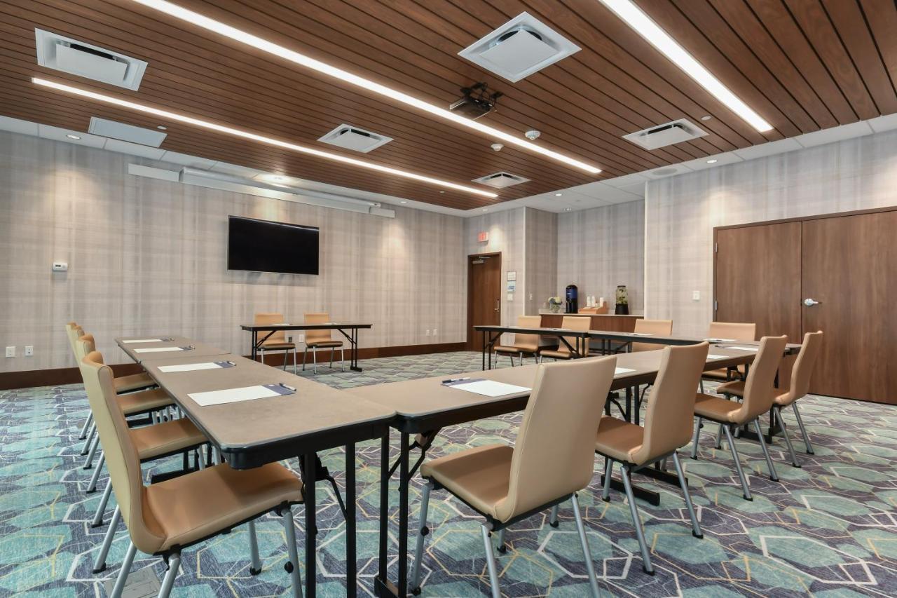 Holiday Inn Express & Suites Charlotte - Ballantyne, An Ihg Hotel Ngoại thất bức ảnh